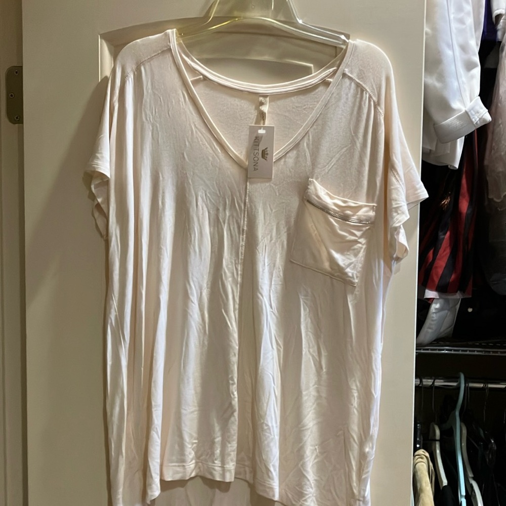 NWT! Wishlist White Relaxed T-Shirt with Pocket